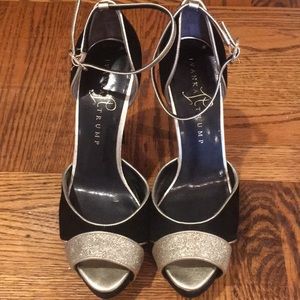 Ivanka Trump Black and Gold Formal Shoes